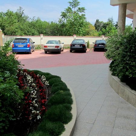 Адена Трейд Еоод Černomorec Exterior foto