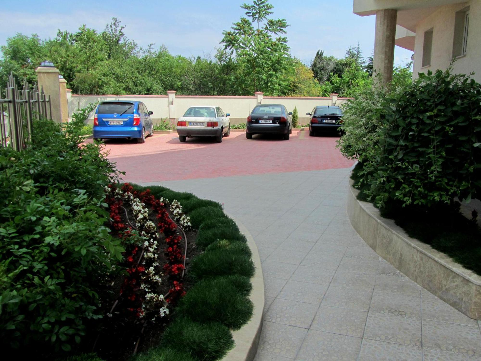 Адена Трейд Еоод Černomorec Exterior foto